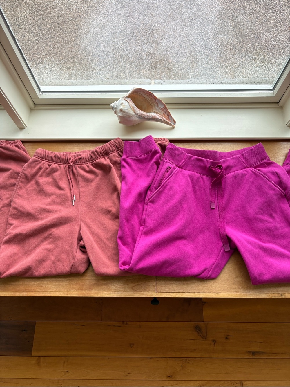 Athleta Fuchsia Fleece Jogger Sweatpants, Old Navy orangish coral joggers comfy